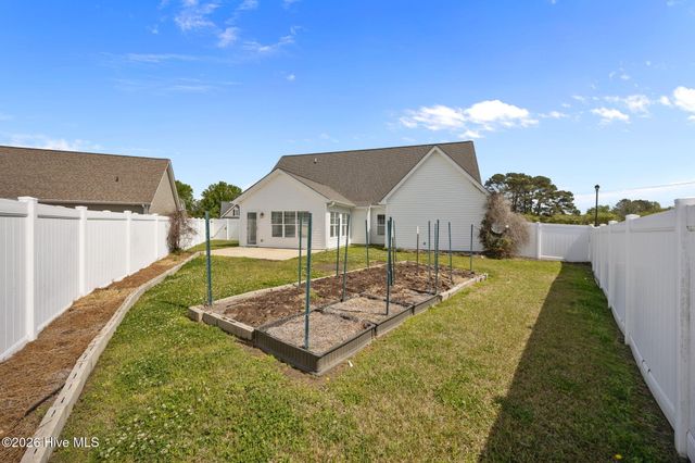 614 Brookfield Drive, Winterville, NC 28590