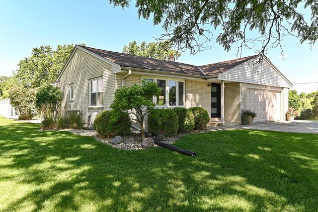6652 Big Bend ROAD, Waterford, WI 53185