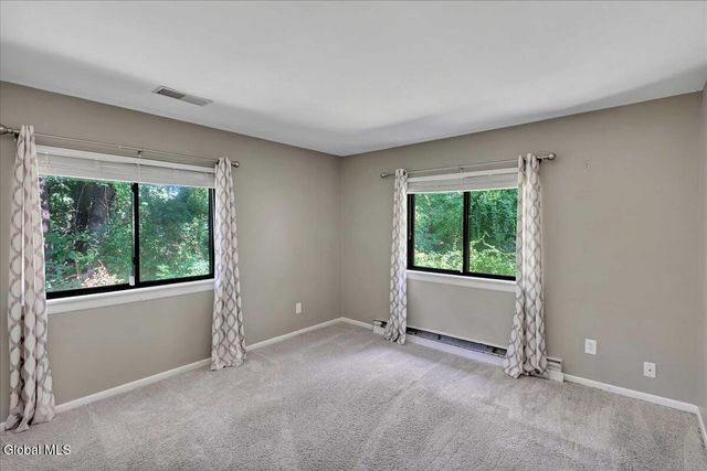 132 Point Of Woods Drive, Albany, NY 12203