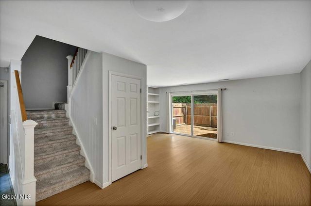 132 Point Of Woods Drive, Albany, NY 12203