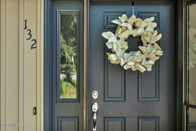 132 Point Of Woods Drive, Albany, NY 12203