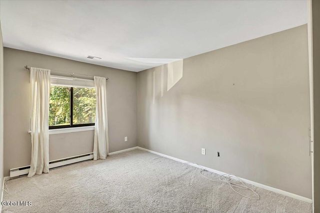 132 Point Of Woods Drive, Albany, NY 12203