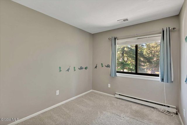 132 Point Of Woods Drive, Albany, NY 12203