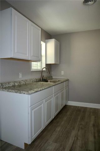 1166 York Ave, Corpus Christi, TX 78404