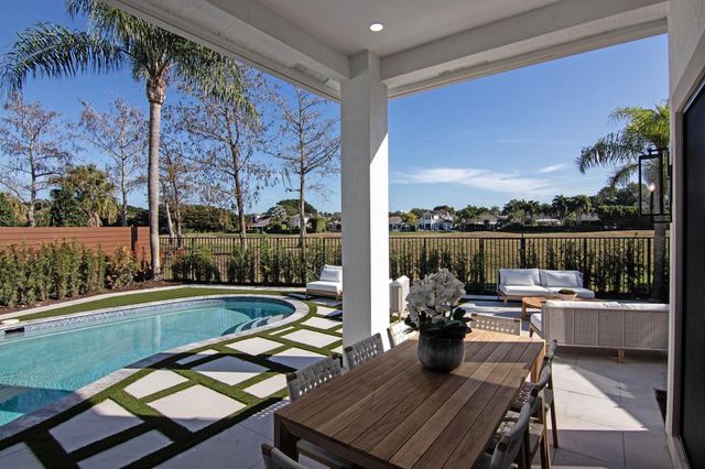 2570 Players Court, Wellington, FL 33414