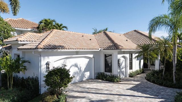 2570 Players Court, Wellington, FL 33414