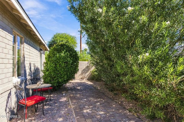 4002 N 32ND Place, Phoenix, AZ 85018