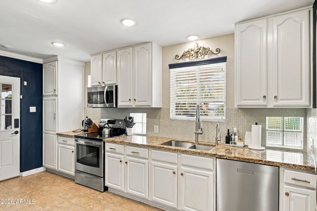 4002 N 32ND Place, Phoenix, AZ 85018