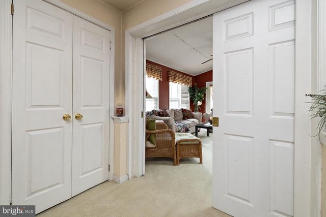 403 MEMORIAL AVE, Gloucester City, NJ 08030