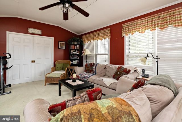 403 MEMORIAL AVE, Gloucester City, NJ 08030