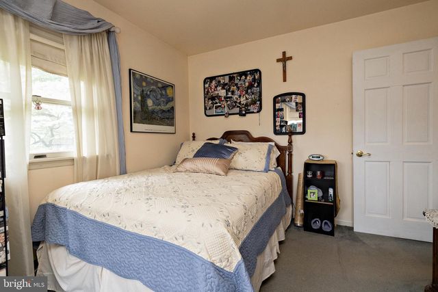 403 MEMORIAL AVE, Gloucester City, NJ 08030