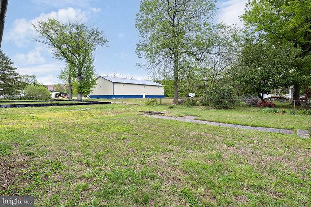 403 MEMORIAL AVE, Gloucester City, NJ 08030