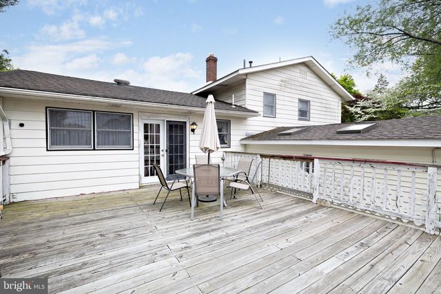 403 MEMORIAL AVE, Gloucester City, NJ 08030