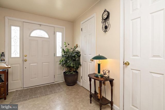 403 MEMORIAL AVE, Gloucester City, NJ 08030
