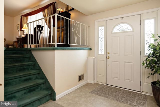 403 MEMORIAL AVE, Gloucester City, NJ 08030