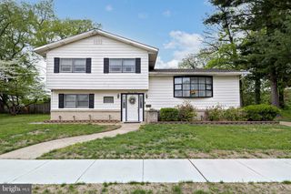 403 MEMORIAL AVE, Gloucester City, NJ 08030