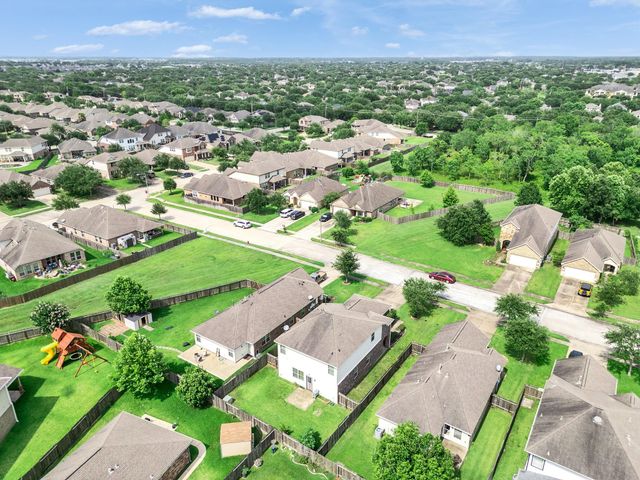 6864 Juniper Arbor Lane, League City, TX 77539