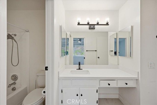 28531 Via Princesa C, Murrieta, CA 92563