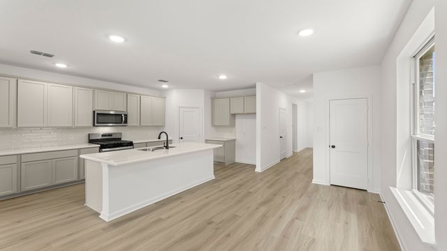 461 Silent Pond Park, Lavon, TX 75166
