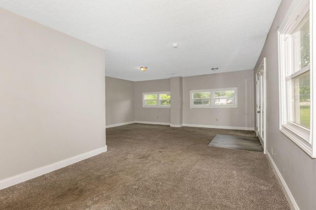 8781 Lancaster Thornville Road NE, Pleasantville, OH 43148