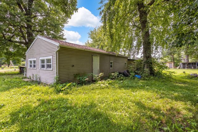 8781 Lancaster Thornville Road NE, Pleasantville, OH 43148