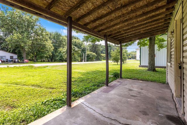 8781 Lancaster Thornville Road NE, Pleasantville, OH 43148