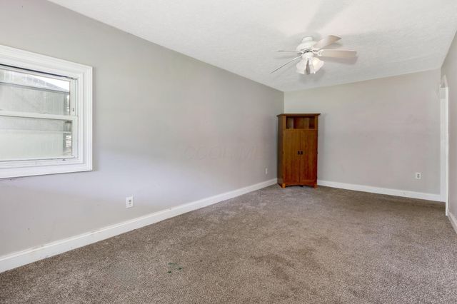 8781 Lancaster Thornville Road NE, Pleasantville, OH 43148