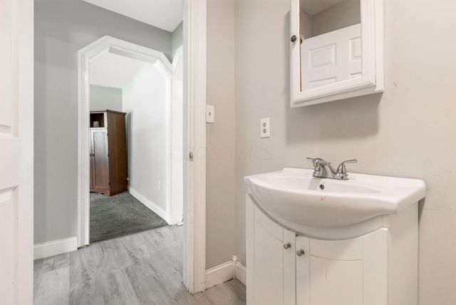 8781 Lancaster Thornville Road NE, Pleasantville, OH 43148