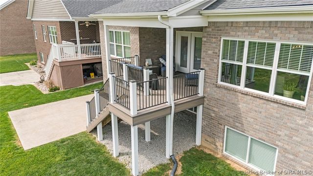 2009 Prestwick Place, Henryville, IN 47126