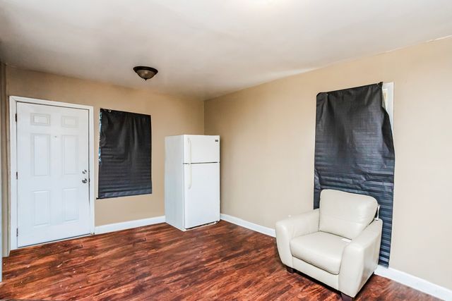 7523 S Kimbark Avenue, Chicago, IL 60619