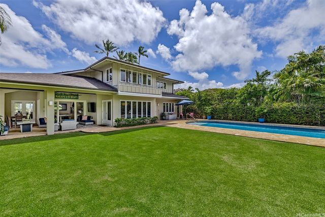1319 Mokulua Drive, Kailua, HI 96734