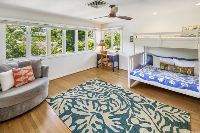 1319 Mokulua Drive, Kailua, HI 96734