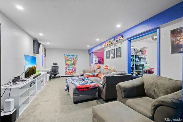 2787 S Helena Way, Aurora, CO 80013