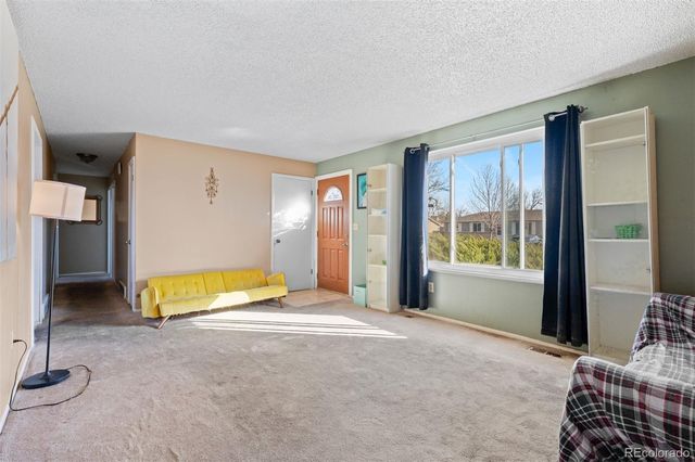 2787 S Helena Way, Aurora, CO 80013