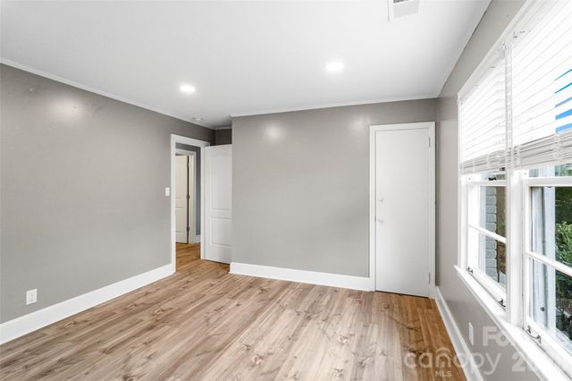 1626 Taylor Avenue, Charlotte, NC 28216