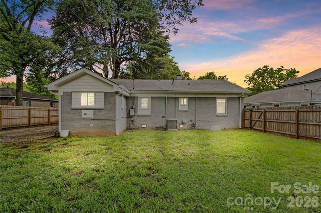 1626 Taylor Avenue, Charlotte, NC 28216