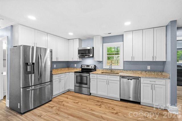 1626 Taylor Avenue, Charlotte, NC 28216