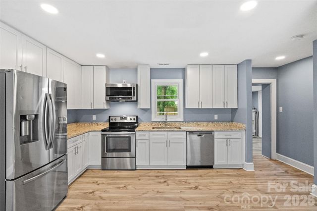 1626 Taylor Avenue, Charlotte, NC 28216