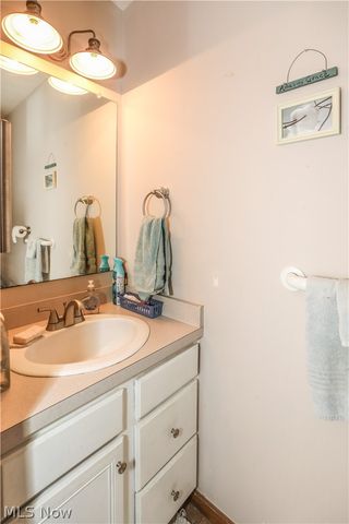 9350 State Route 88, Windham, OH 44288