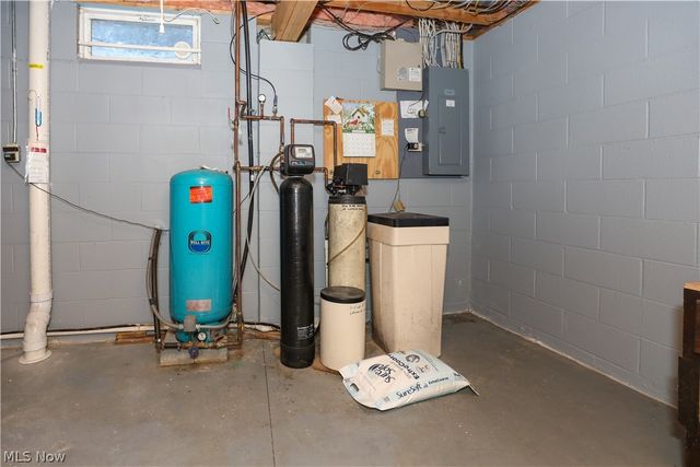 9350 State Route 88, Windham, OH 44288