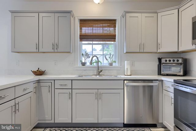 202 W FRANKLIN ST, Ephrata, PA 17522