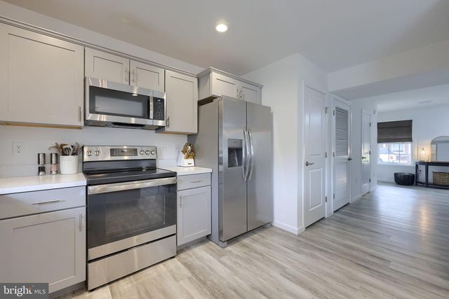 202 W FRANKLIN ST, Ephrata, PA 17522