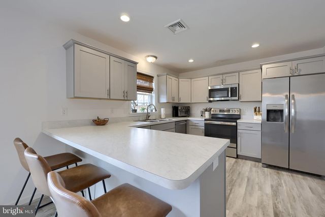 202 W FRANKLIN ST, Ephrata, PA 17522