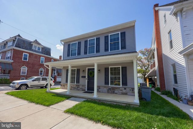 202 W FRANKLIN ST, Ephrata, PA 17522