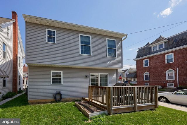 202 W FRANKLIN ST, Ephrata, PA 17522