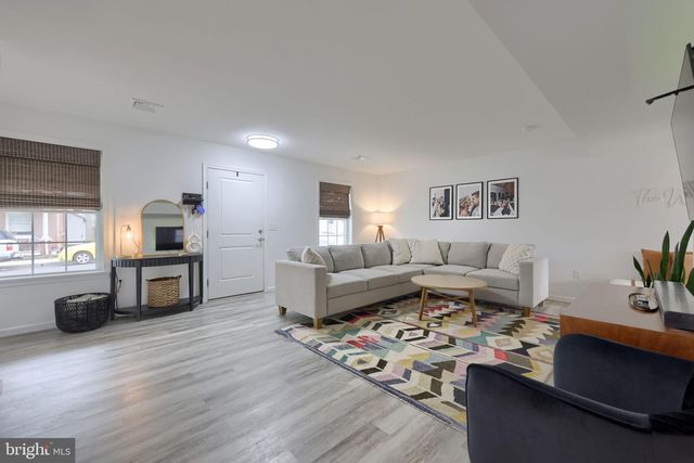 202 W FRANKLIN ST, Ephrata, PA 17522