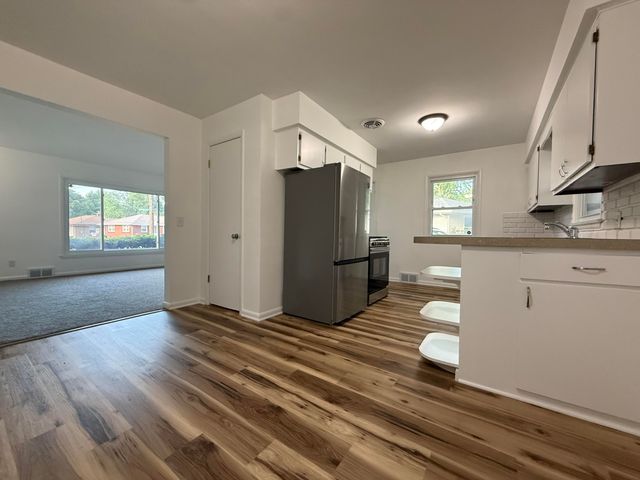 1946 Adams Street SE, Grand Rapids, MI 49506