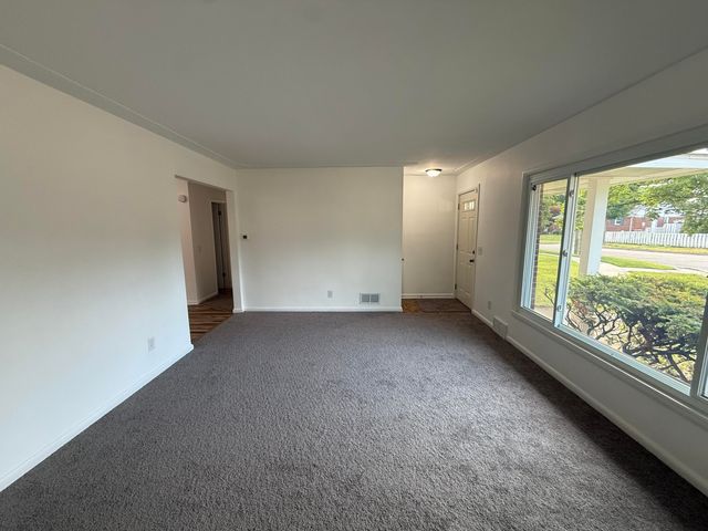 1946 Adams Street SE, Grand Rapids, MI 49506