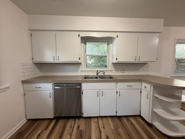 1946 Adams Street SE, Grand Rapids, MI 49506