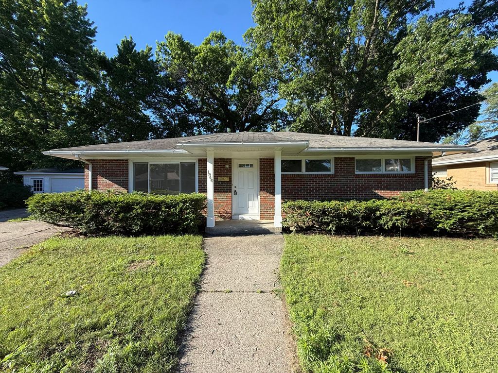 1946 Adams Street SE, Grand Rapids, MI 49506